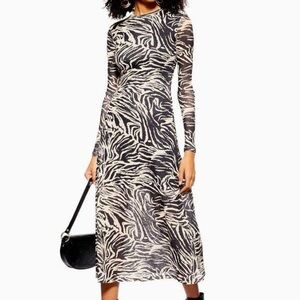 Topshop Monochrome Animal Print Long Sleeve Dress